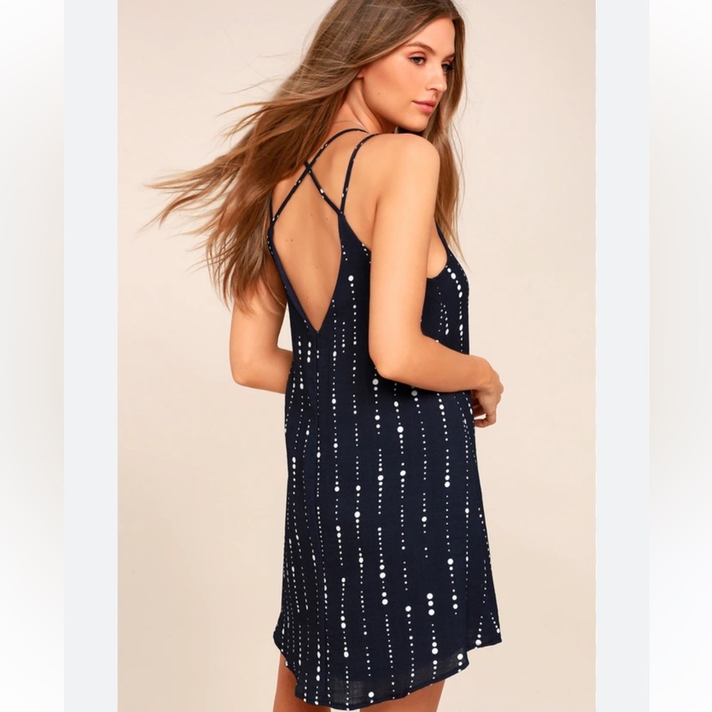 Lulus l NWOT In Your Wildest Dream Shift Dress Medium